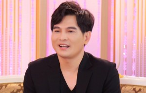 Ca sĩ Lâm Hùng: Từ chàng trai nghèo lái tàu trở thành ca sĩ nổi tiếng