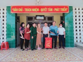 Hội CCB Sở Tư pháp TP.Hồ Chí Minh: Chăm lo hộ NCT nghèo, hộ chính sách nhân dịp Tết Nhâm Dần 2022
