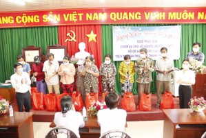 Ngân hàng AGRIBANK (CN Sóc Trăng) chung tay vì người nghèo
