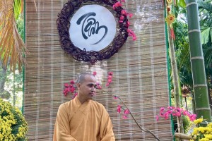 ĐỜI QUÁ KHỔ XIN ĐỪNG LÀM KHỔ NHAU...