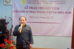 Chào mừng Kỷ niệm 80 năm Quốc Khánh (2/9/1945–2/9/2025) Văn phòng Đại diện Hội VACHE tại TP.Hồ Chí Minh long trọng tổ chức Lễ trao thẻ hội viên